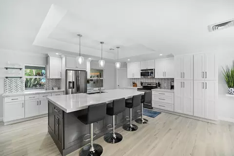 5895 Keith Rd, Jupiter, FL 33458 photo 4