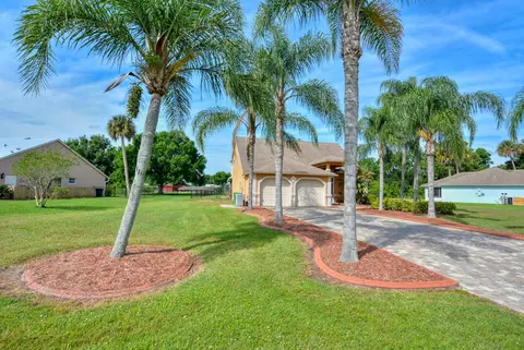2025 SE 9th Ave, Okeechobee, FL 34974 photo 2