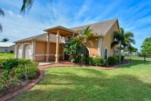 2025 SE 9th Ave, Okeechobee, FL 34974 photo 3
