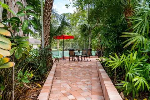 10904 SW Hawkview Cir, Stuart, FL 34997 photo 21