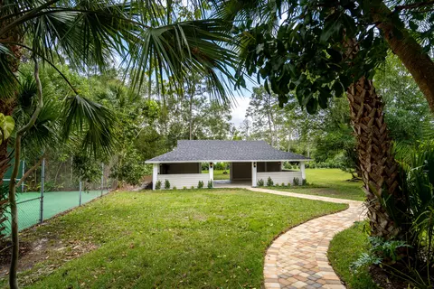 10904 SW Hawkview Cir, Stuart, FL 34997 photo 18