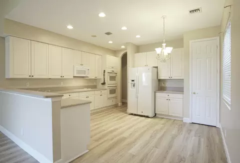 4851 SE Askew Ave, Stuart, FL 34997 photo 3