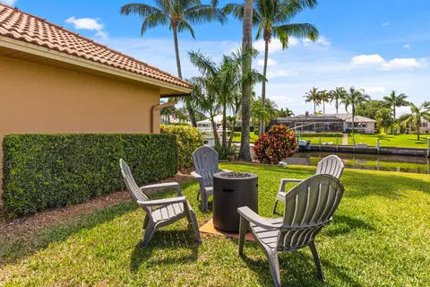 3694 SE Fairway East E, Stuart, FL 34997 photo 8