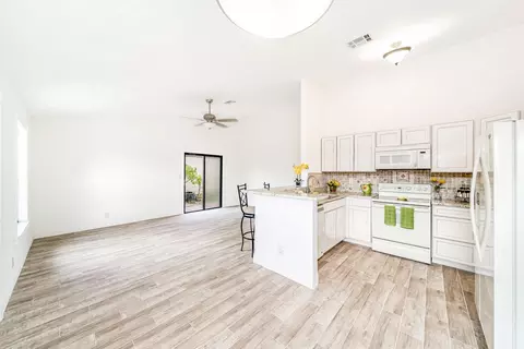 11130 Model Cir E, Boca Raton, FL 33428 photo 9
