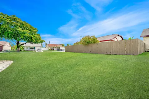11130 Model Cir E, Boca Raton, FL 33428 photo 71