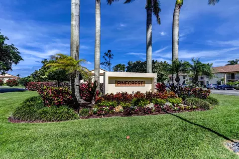 202 Pinecrest Cir #D, Jupiter, FL 33458 photo 2