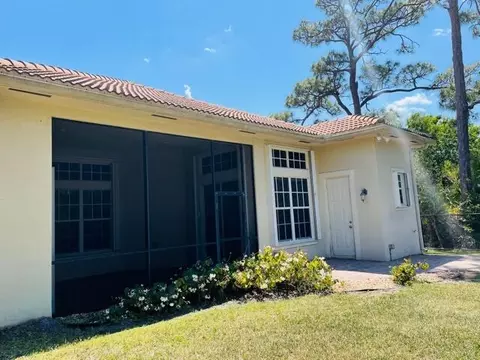 103 Via Bosque, Jupiter, FL 33458 photo 2