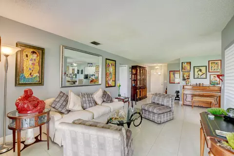 5667 Parkwalk Cir E, Boynton Beach, FL 33472 photo 8