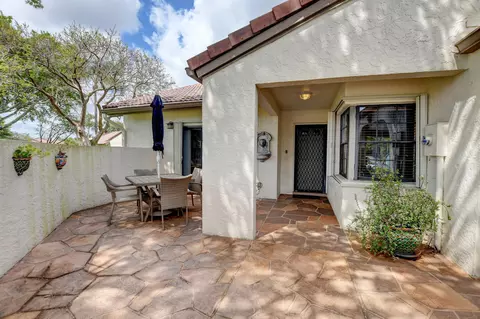 5667 Parkwalk Cir E, Boynton Beach, FL 33472 photo 3