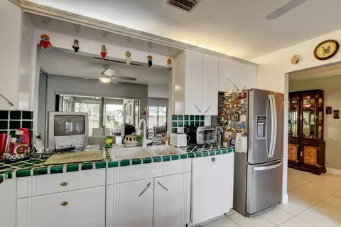 5667 Parkwalk Cir E, Boynton Beach, FL 33472 photo 12