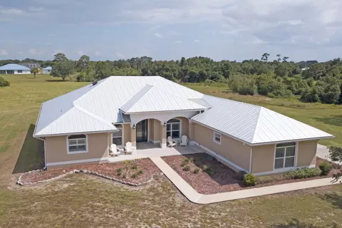 2140 NE 39th Blvd, Okeechobee, FL 34972 photo 1