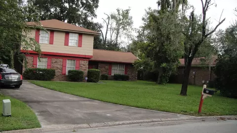98 Vanderford Rd E, Orange Park, FL 32073 photo 2