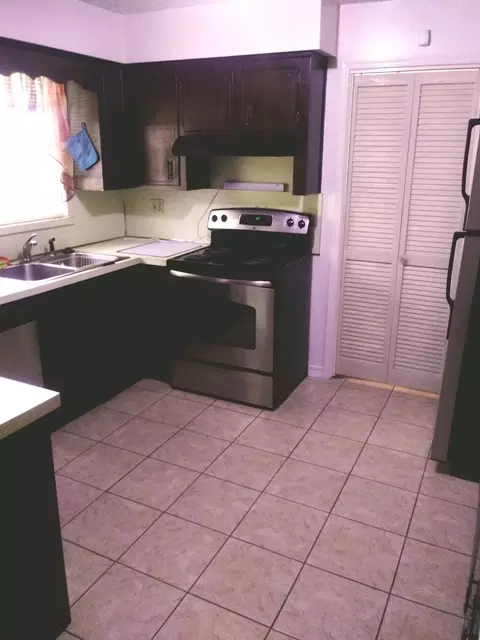 98 Vanderford Rd E, Orange Park, FL 32073 photo 17