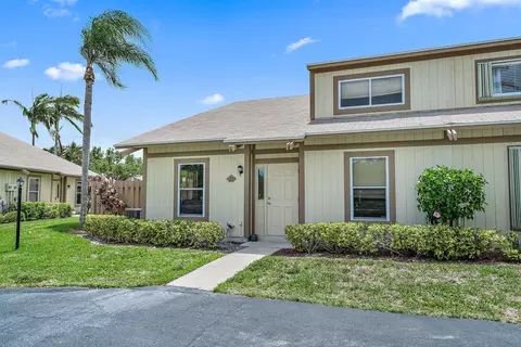 21 Maplecrest Cir, Jupiter, FL 33458 photo 1