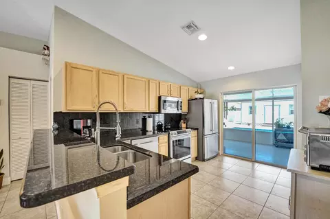 6745 2nd St, Jupiter, FL 33458 photo 4