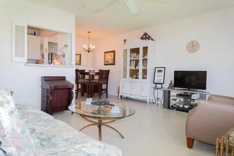150 Horizons E #310, Boynton Beach, FL 33435 photo 7