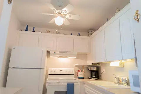 150 Horizons E #310, Boynton Beach, FL 33435 photo 23