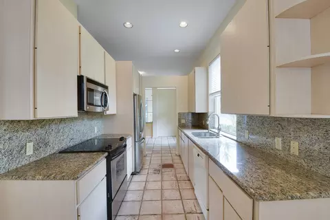 188 Hampton Cir, Jupiter, FL 33458 photo 23