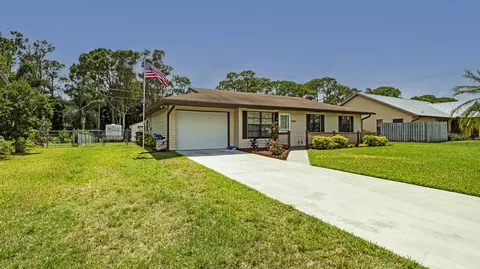5346 SE Celestial Cir, Stuart, FL 34997 photo 2