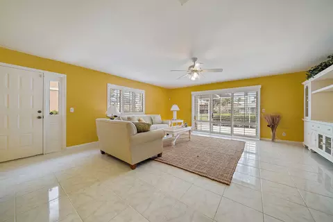 51 Maplecrest Cir, Jupiter, FL 33458 photo 9