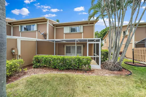51 Maplecrest Cir, Jupiter, FL 33458 photo 32