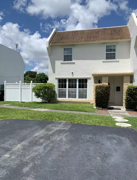 1312 Silverado, North Lauderdale, FL 33068 photo 2