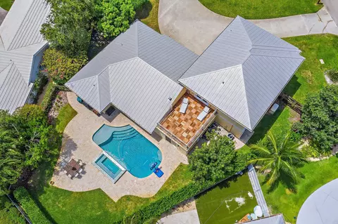 106 Fairview E, Tequesta, FL 33469 photo 2