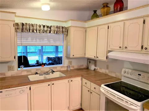 2875 SW Thunderbird Trl, Stuart, FL 34997 photo 3