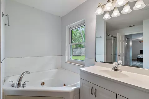 6737 1st St, Jupiter, FL 33458 photo 10