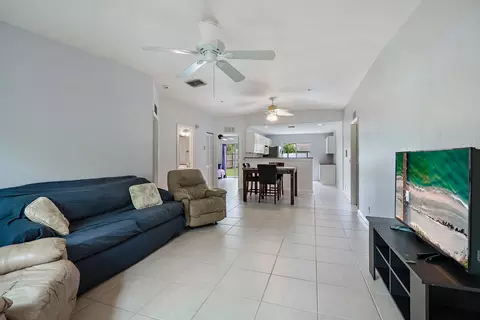 6737 1st St, Jupiter, FL 33458 photo 3