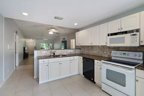 6737 1st St, Jupiter, FL 33458 photo 6