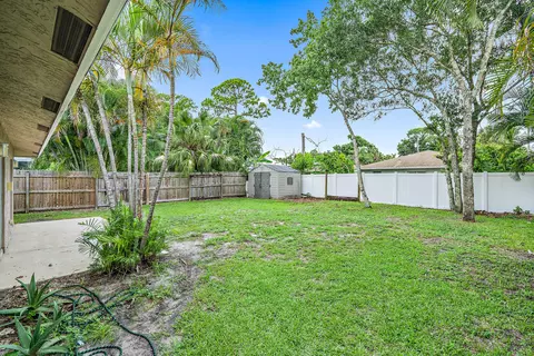 6737 1st St, Jupiter, FL 33458 photo 17