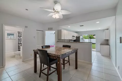 6737 1st St, Jupiter, FL 33458 photo 4