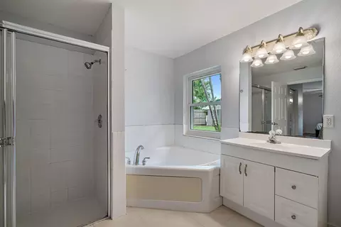 6737 1st St, Jupiter, FL 33458 photo 9
