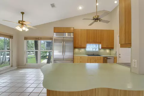 715 SW Salerno Rd, Stuart, FL 34997 photo 12