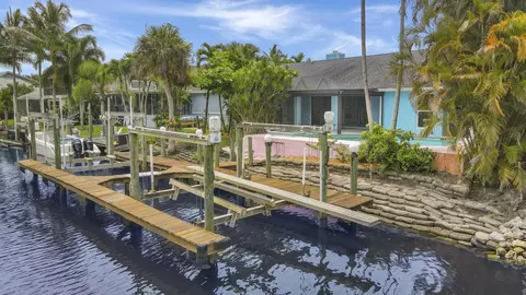 715 SW Salerno Rd, Stuart, FL 34997 photo 5