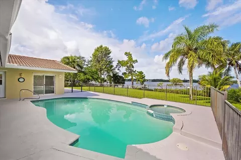 275 River Dr, Tequesta, FL 33469 photo 20