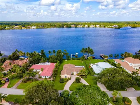 275 River Dr, Tequesta, FL 33469 photo 5