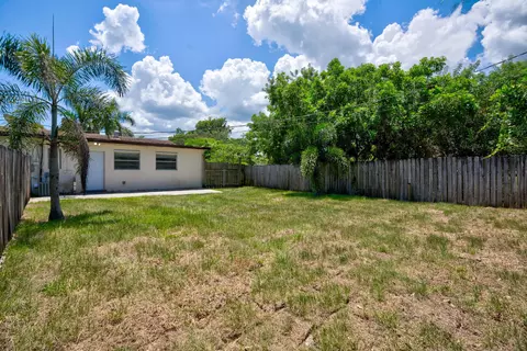 3059 SE Amherst St, Stuart, FL 34997 photo 7