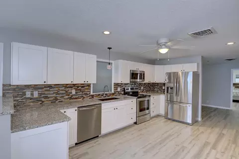 251 SE Paradise Pl, Stuart, FL 34997 photo 16