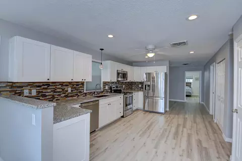 251 SE Paradise Pl, Stuart, FL 34997 photo 15