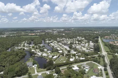 251 SE Paradise Pl, Stuart, FL 34997 photo 37