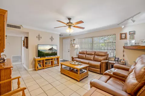 816 Northview Dr #A, Jupiter, FL 33458 photo 9