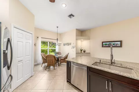 6979 SE Cutler Trl, Stuart, FL 34997 photo 8