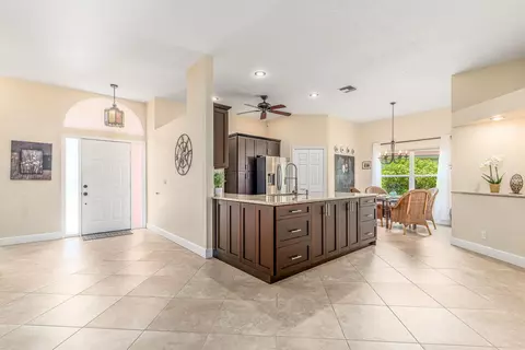 6979 SE Cutler Trl, Stuart, FL 34997 photo 5