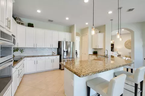7186 SW Quiet River Ct, Stuart, FL 34997 photo 11