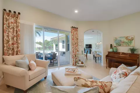 7186 SW Quiet River Ct, Stuart, FL 34997 photo 3