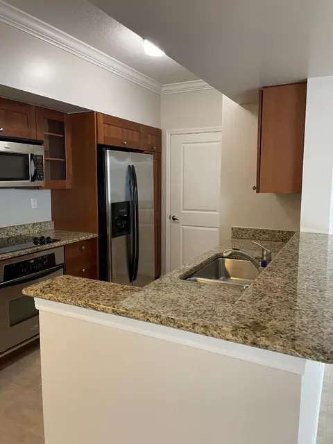 815 NW Flagler Ave #401, Stuart, FL 34994 photo 4