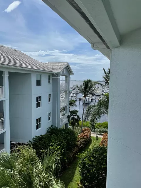 815 NW Flagler Ave #401, Stuart, FL 34994 photo 17