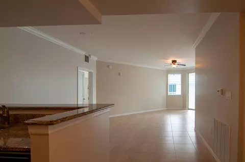 815 NW Flagler Ave #401, Stuart, FL 34994 photo 5